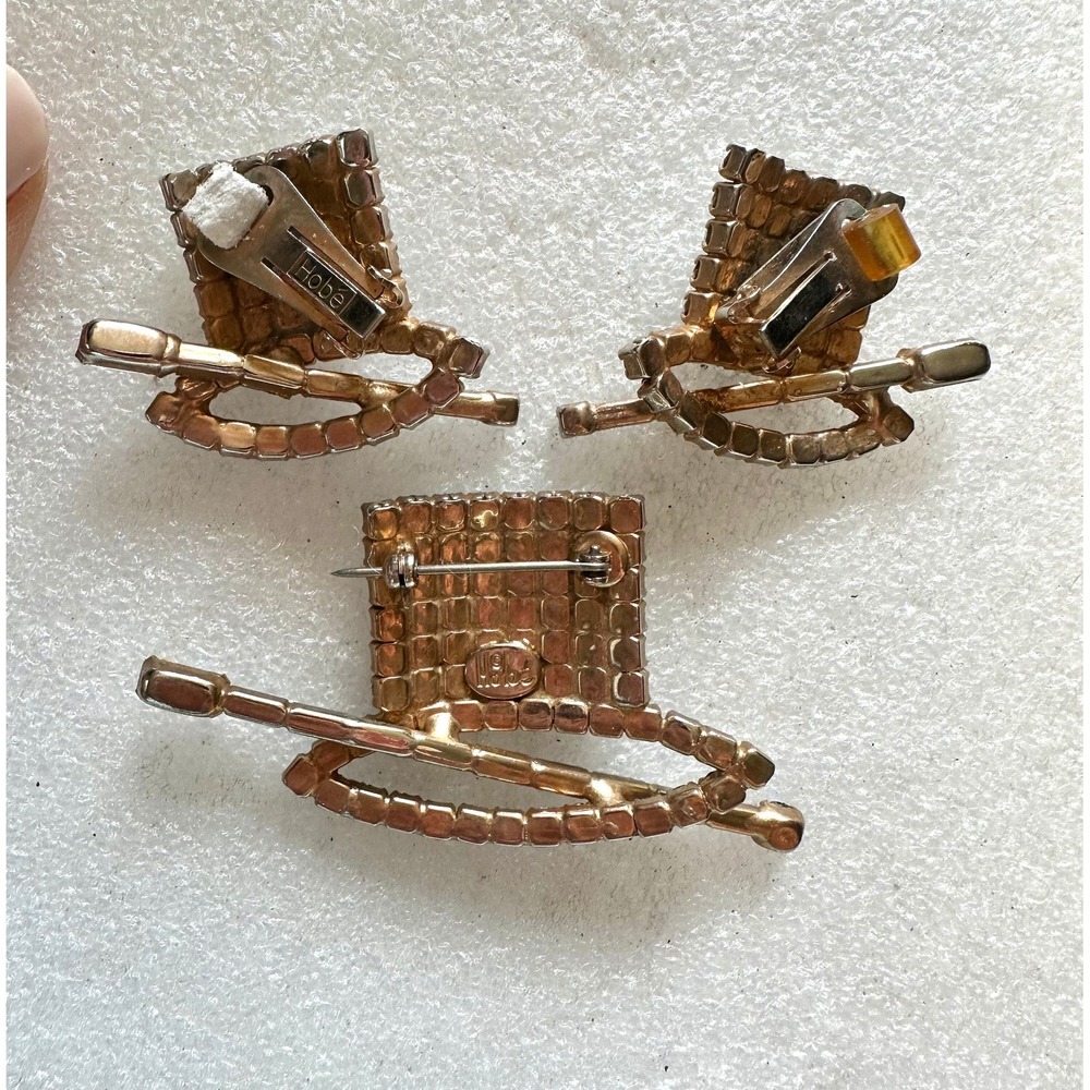 Hobe' Aurora Borealis Rhinestone Pin & Earrings Set Top Hat w/ Cane - Picture 7 of 7